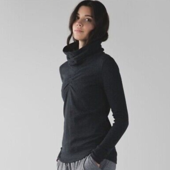 lululemon athletica Tops - Lululemon In A Cinch Reversible Long Sleeve Pullover